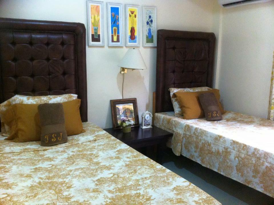 The Saint Joseph Residential Suites Лусена Екстер'єр фото