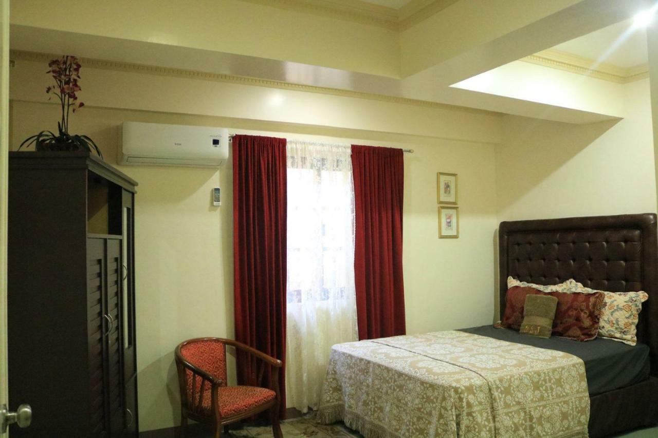 The Saint Joseph Residential Suites Лусена Екстер'єр фото
